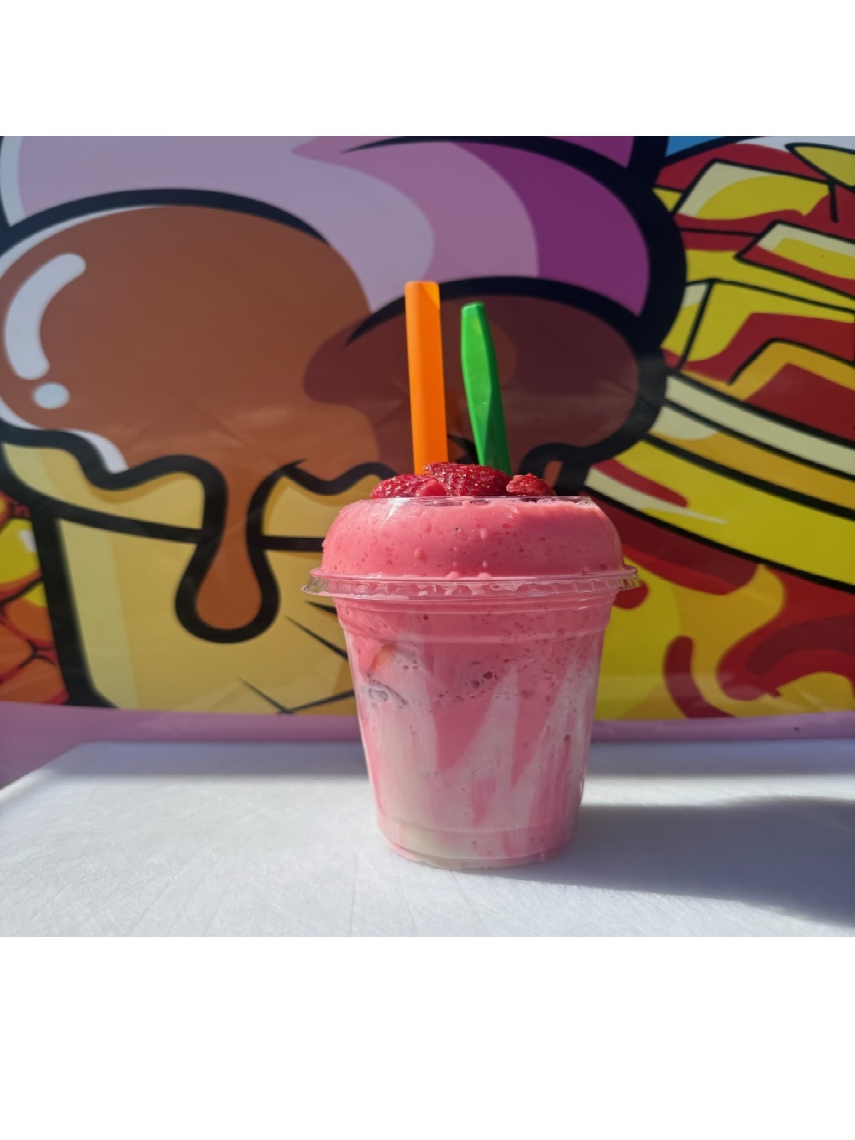 Raspado de fresa con leche